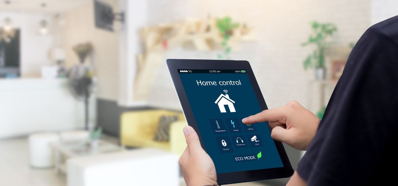 Smart Home Essentials for Living in Chicago, IL